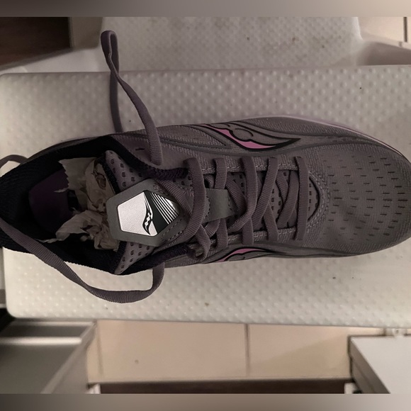 Saucony Women’s Running Shoes Size 9.5 - Picture 6 of 11